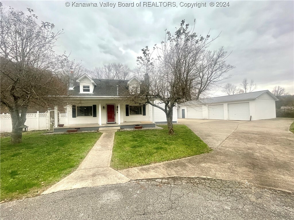 Property Photo: 710 Hemlock Drive WV 25071