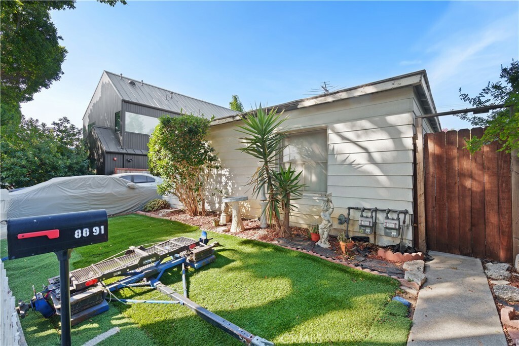 Property Photo:  8891 Carson Street  CA 90232 