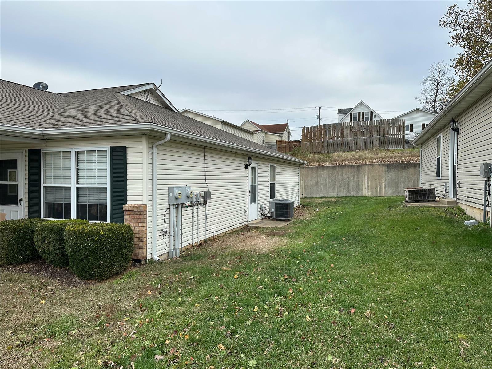 Property Photo:  102 Brook Drive  MO 63084 