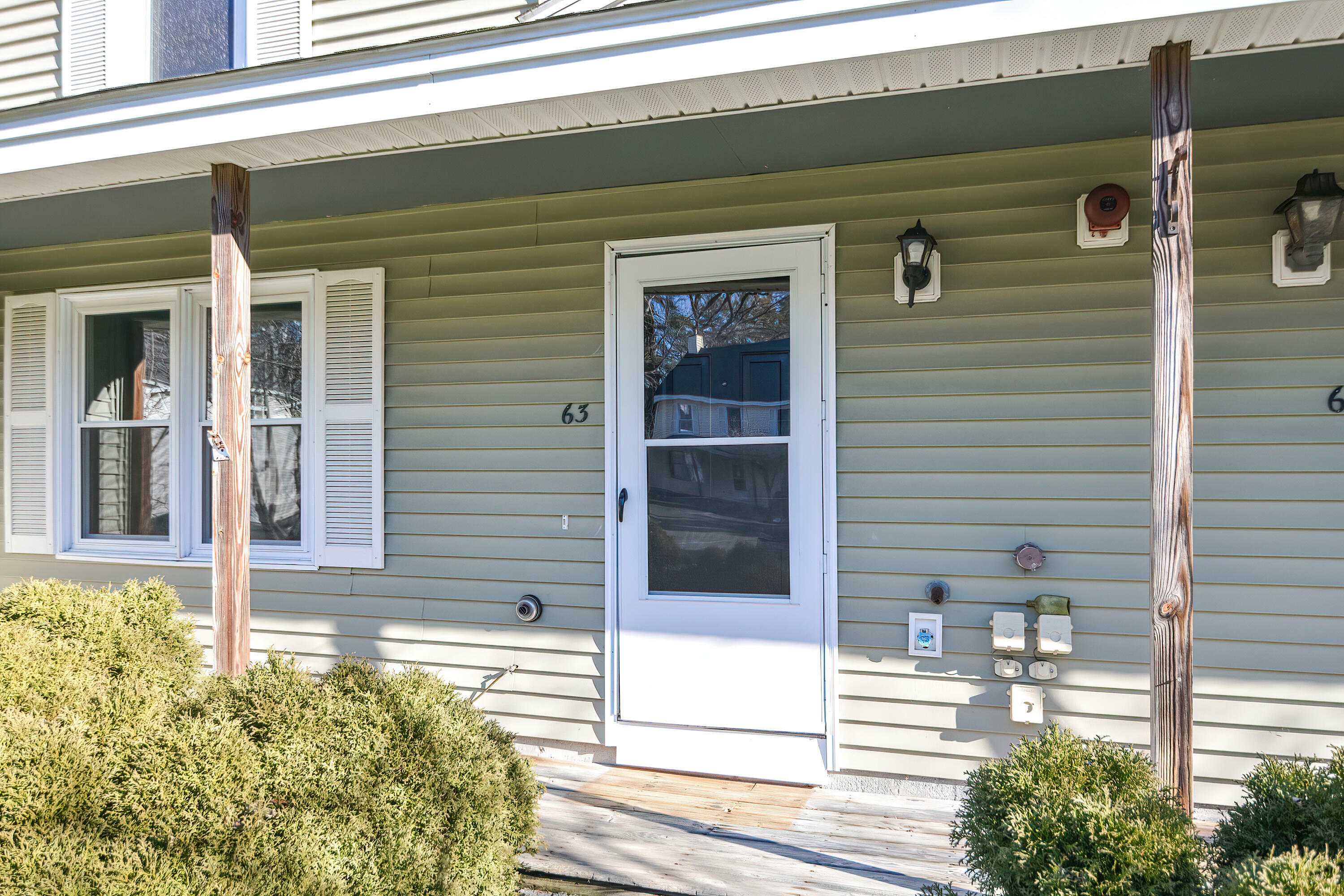 Property Photo:  63 Pine Hill Drive 63  ME 04530 