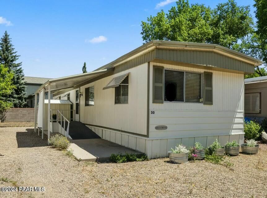 Property Photo: 837 Division Street 30 AZ 86301