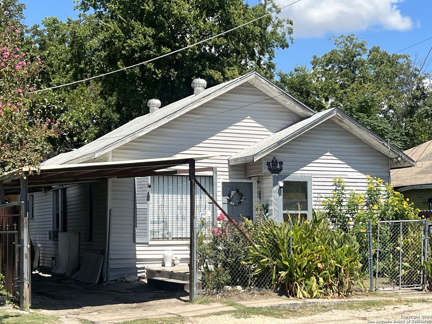 Property Photo:  615 Carolina St.  TX 78210 