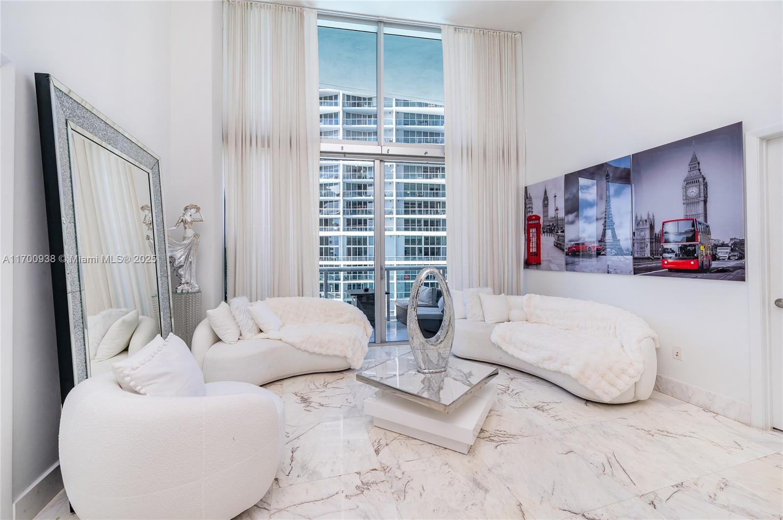 Property Photo: 475 Brickell Ave 2209 FL 33131