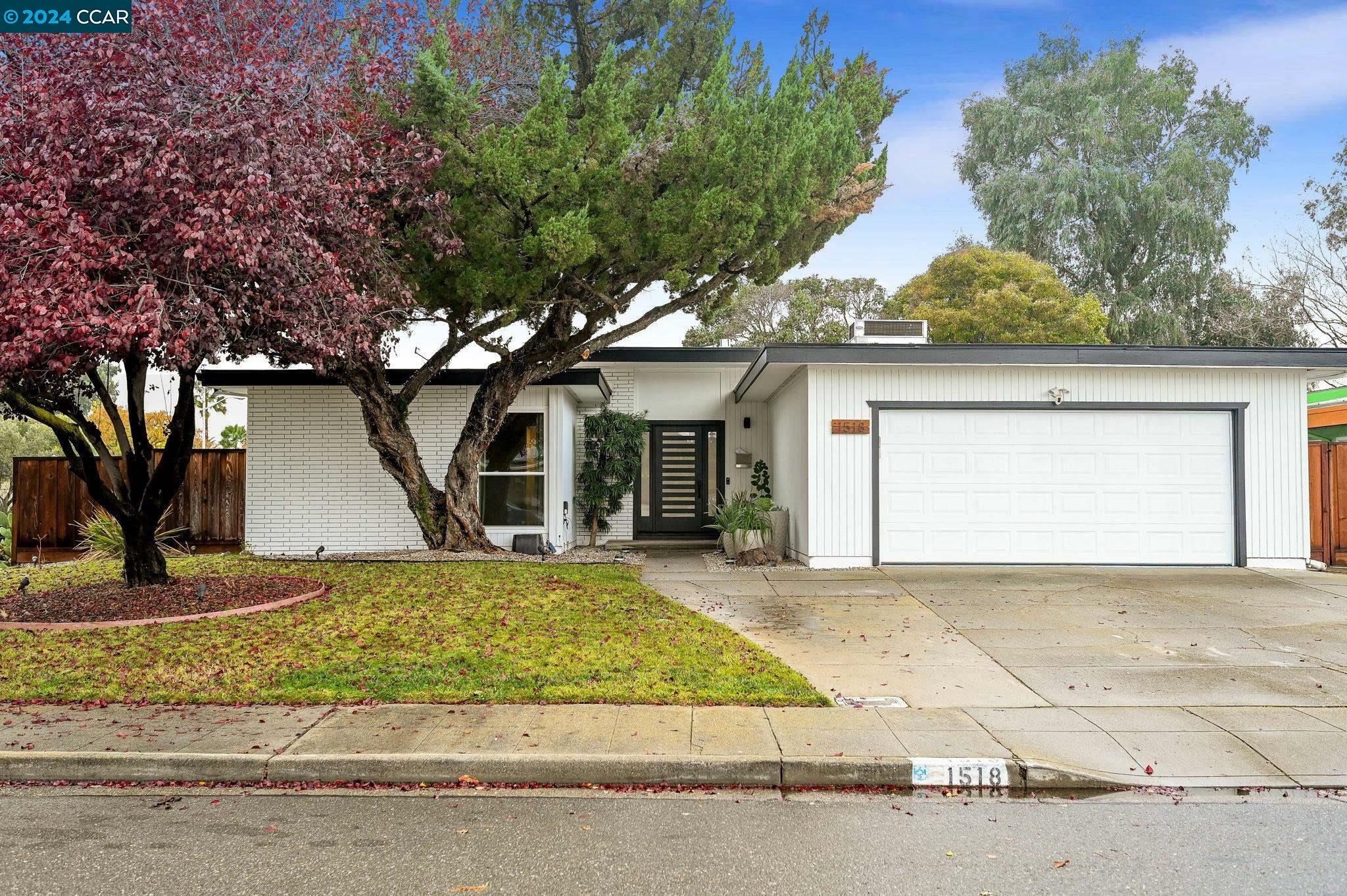 Property Photo:  1518 Heather Ln  CA 94551 