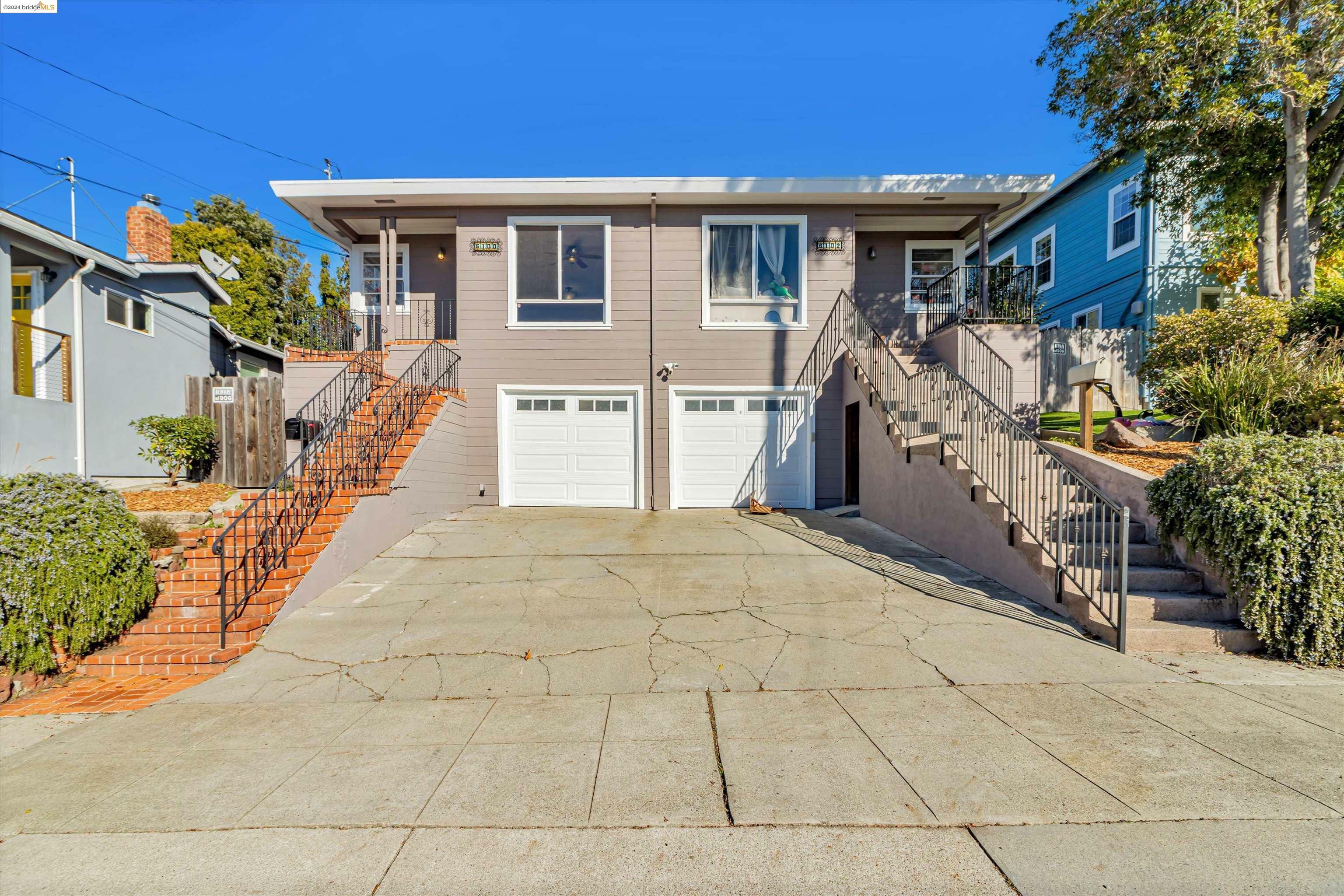 Property Photo:  6100 Outlook Ave  CA 94605 