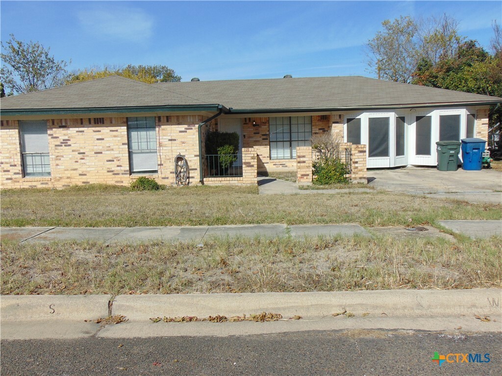 Property Photo:  809 N 23rd Street  TX 76522 