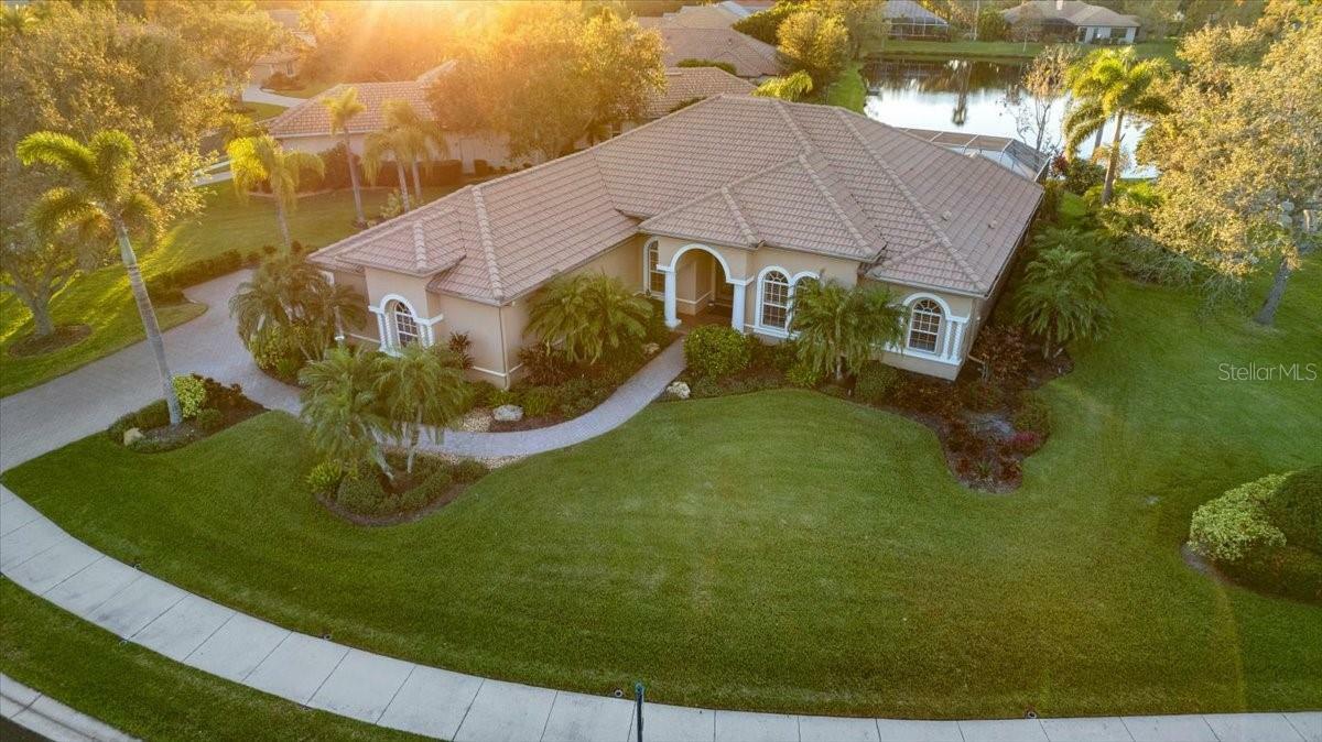 Property Photo:  11439 Savannah Lakes Drive  FL 34219 