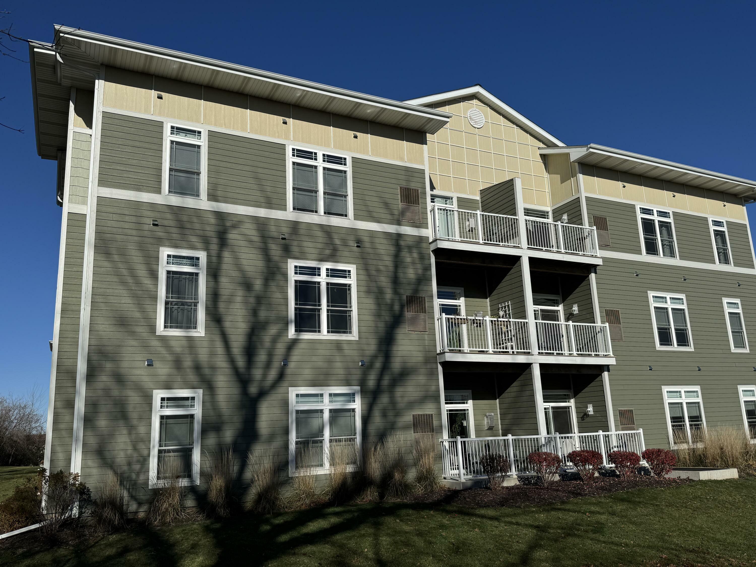 Property Photo: 265 Thurow Dr 207 WI 53066