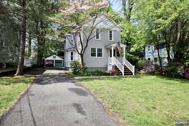 Property Photo:  323 Maple Avenue 1  NJ 07649 