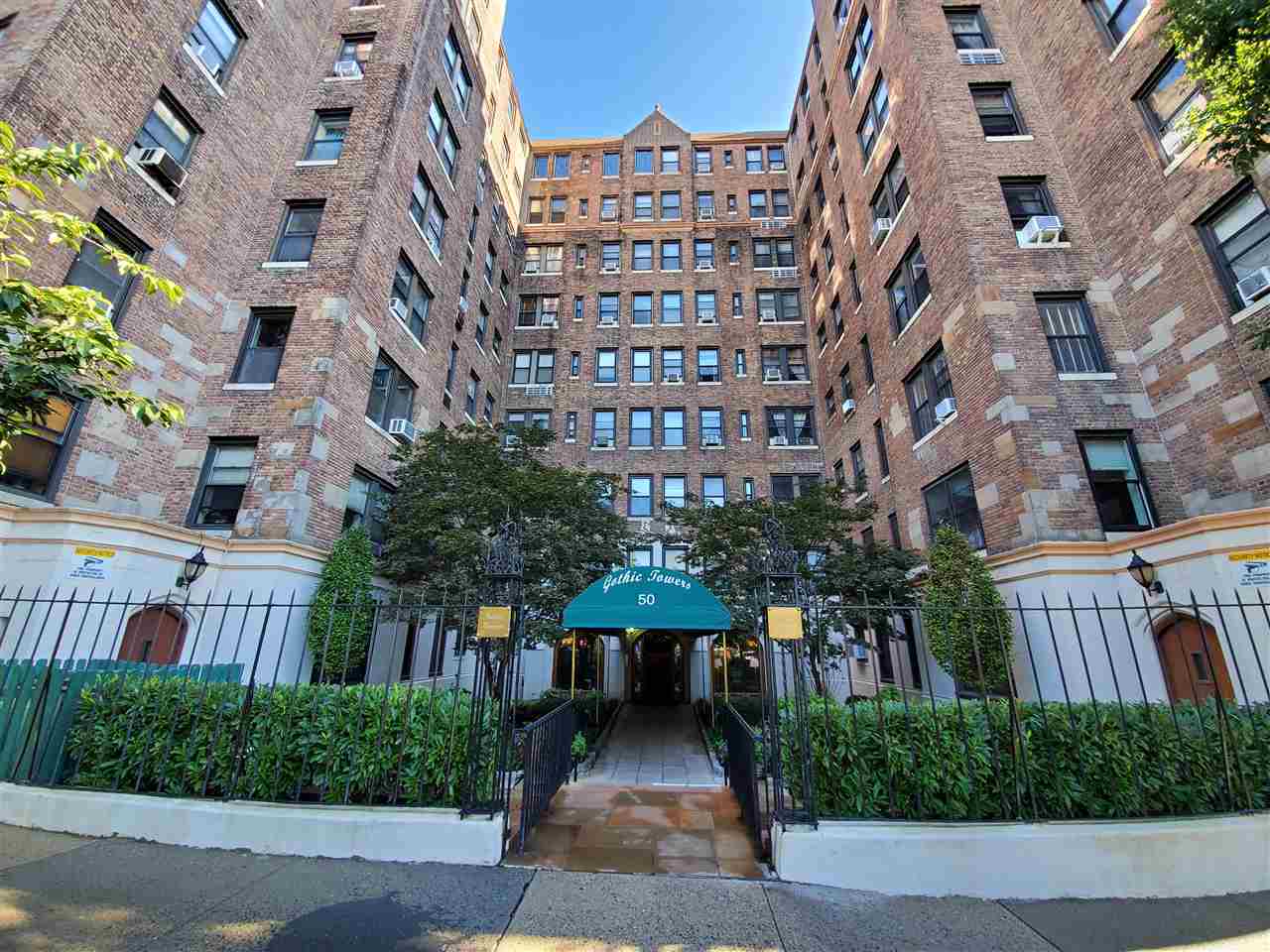 Property Photo:  50 Glenwood Ave 501  NJ 07306 