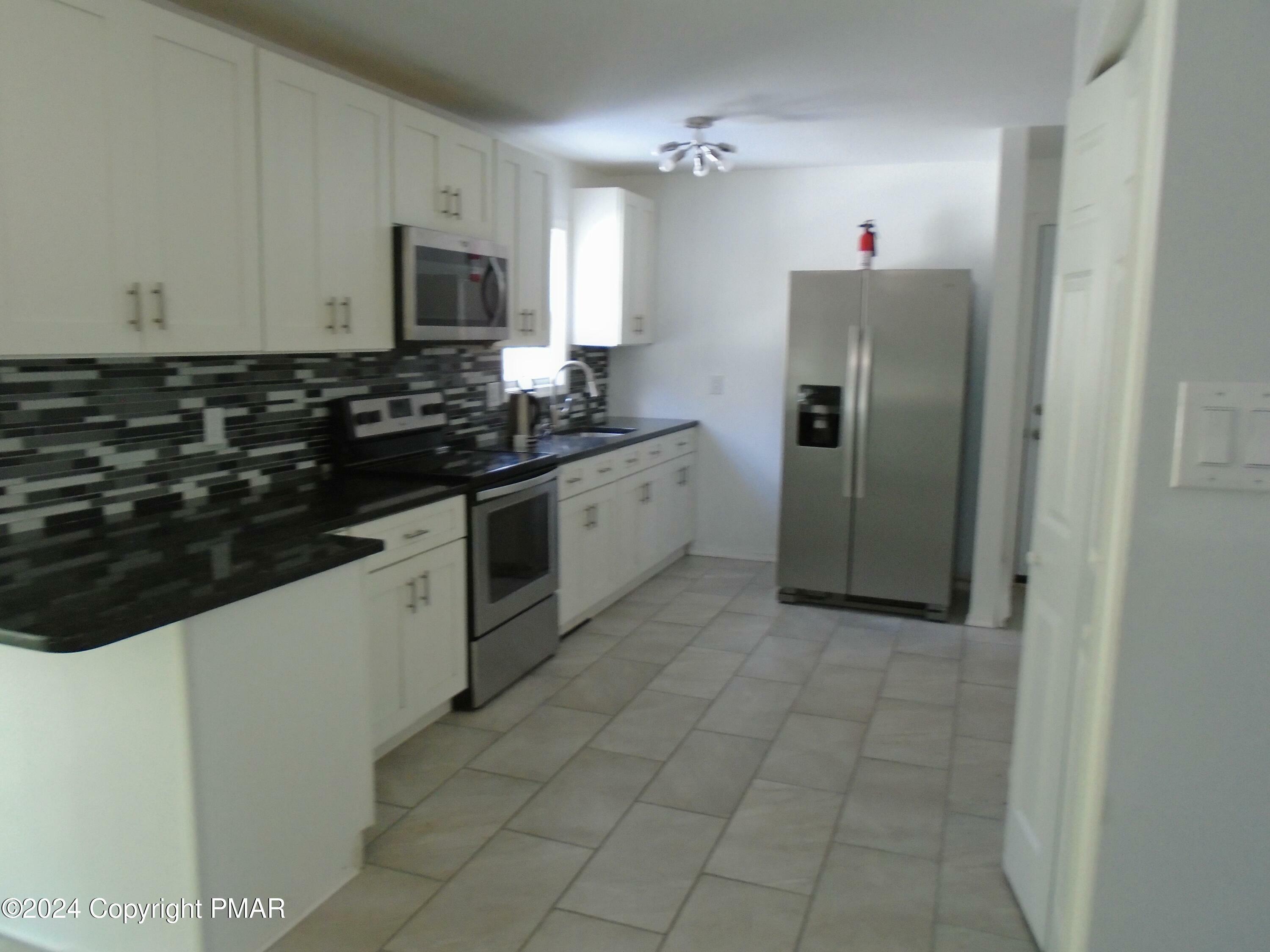 Property Photo:  9753 Leland Te Terrace  PA 18466 