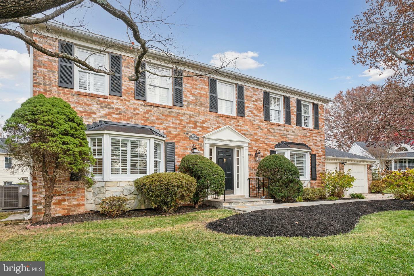 Property Photo:  1602 Blue Meadow Road  MD 20854 