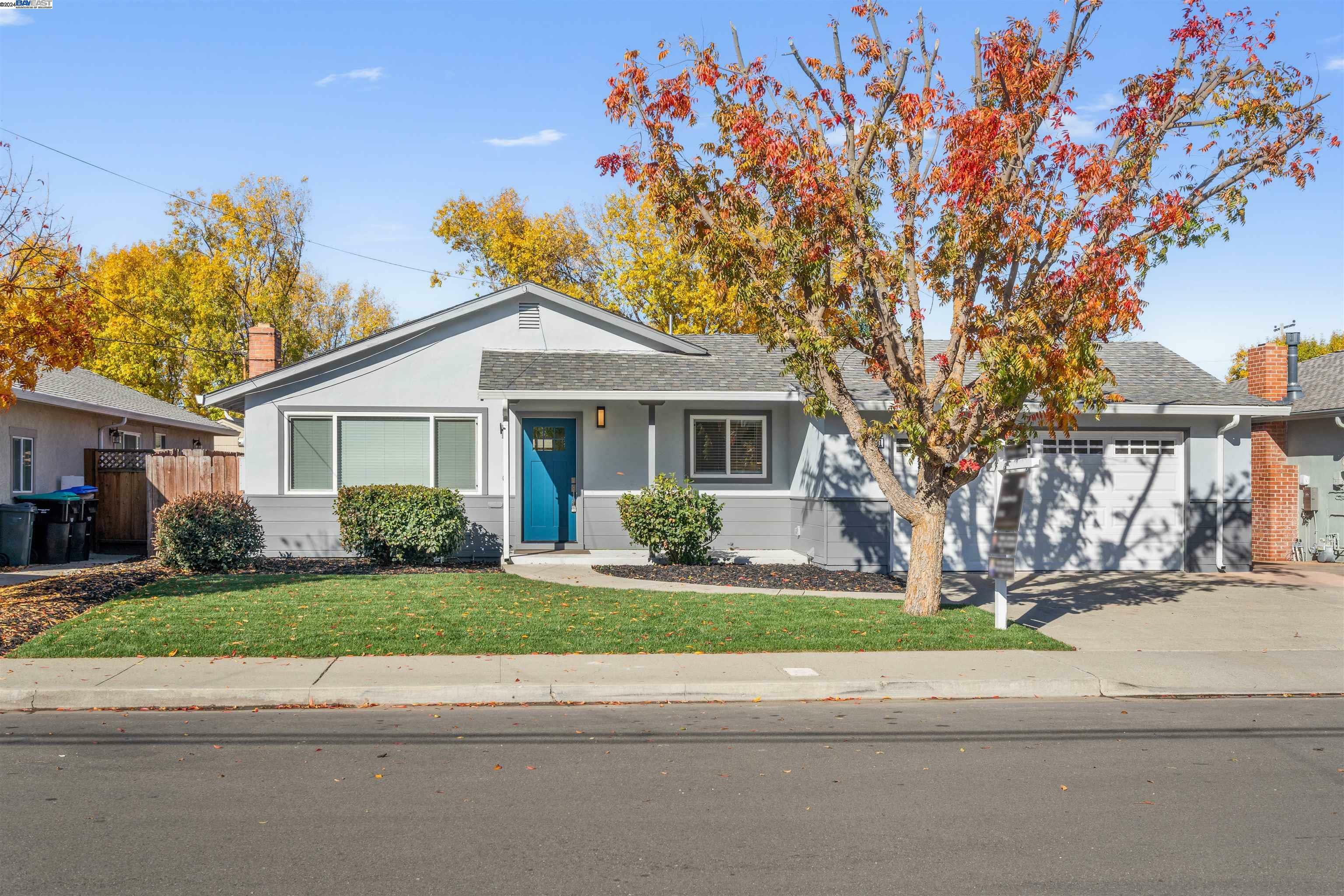 Property Photo:  4231 Jensen St  CA 94566 