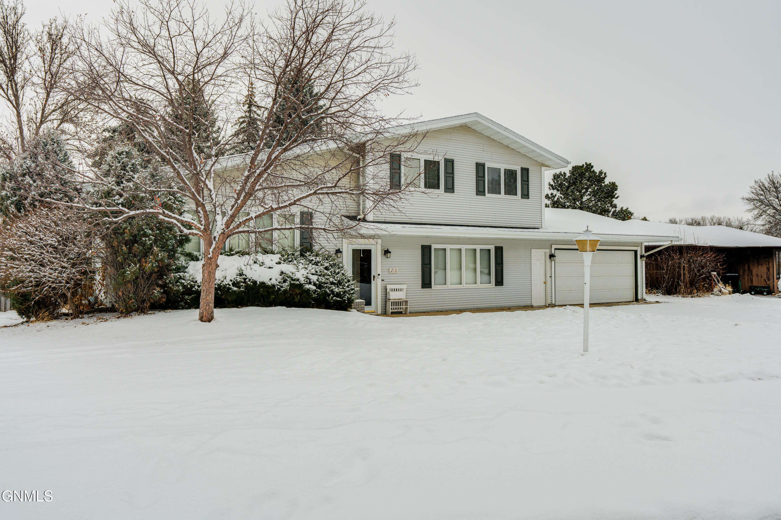 Property Photo:  218 Nova Drive  ND 58503 