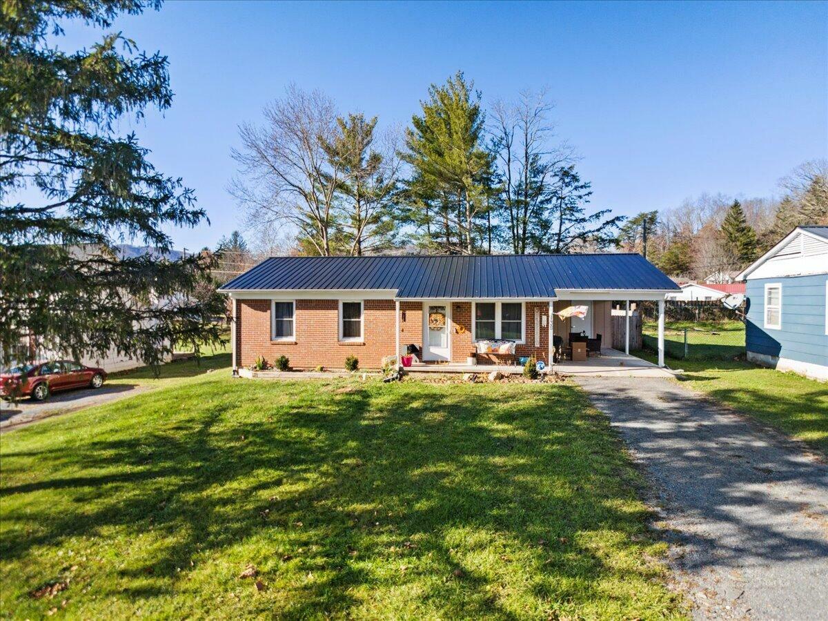 Property Photo: 139 Coras Way WV 24986