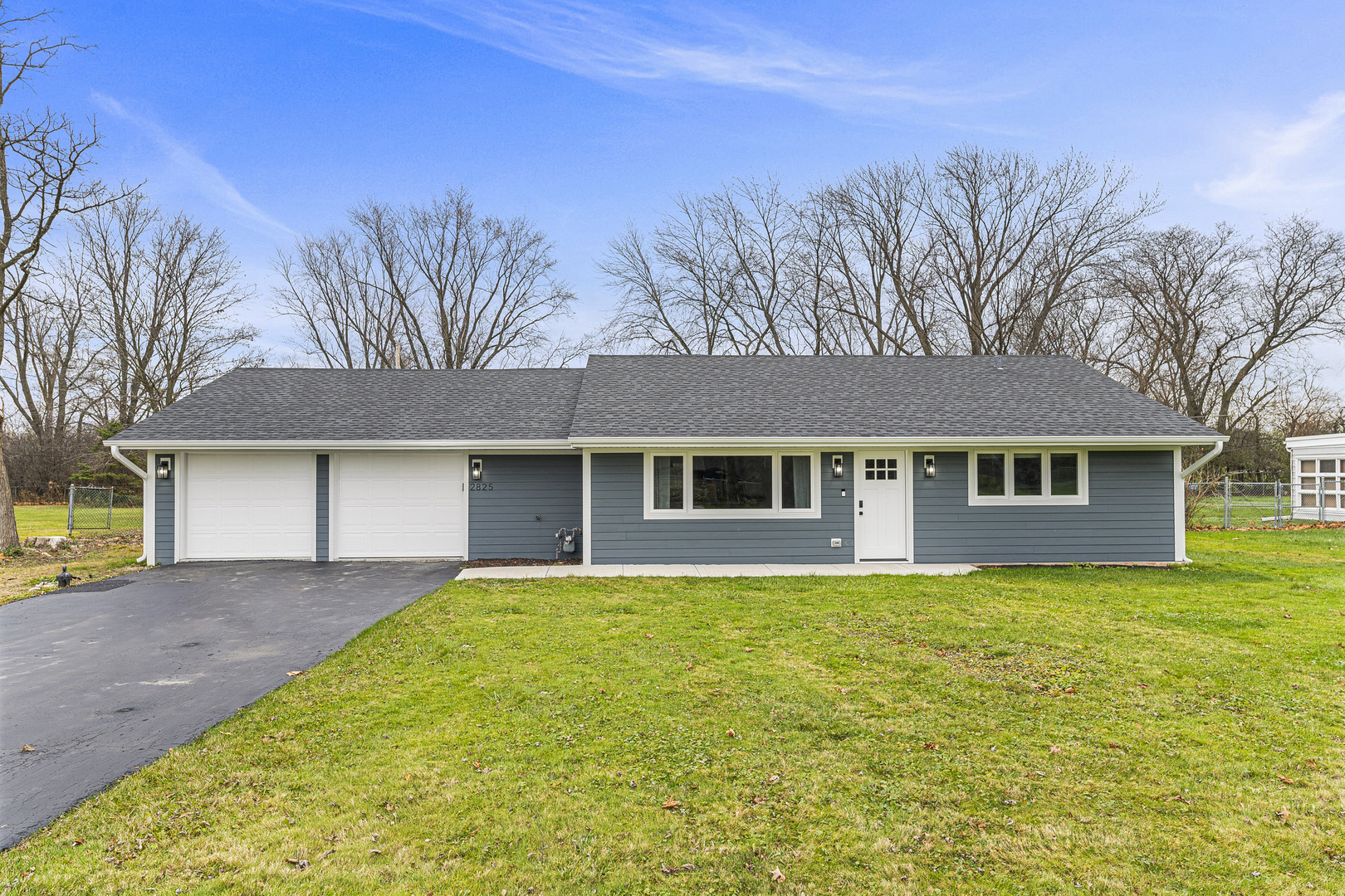 Property Photo:  2825 Vogay Lane  IL 60062 