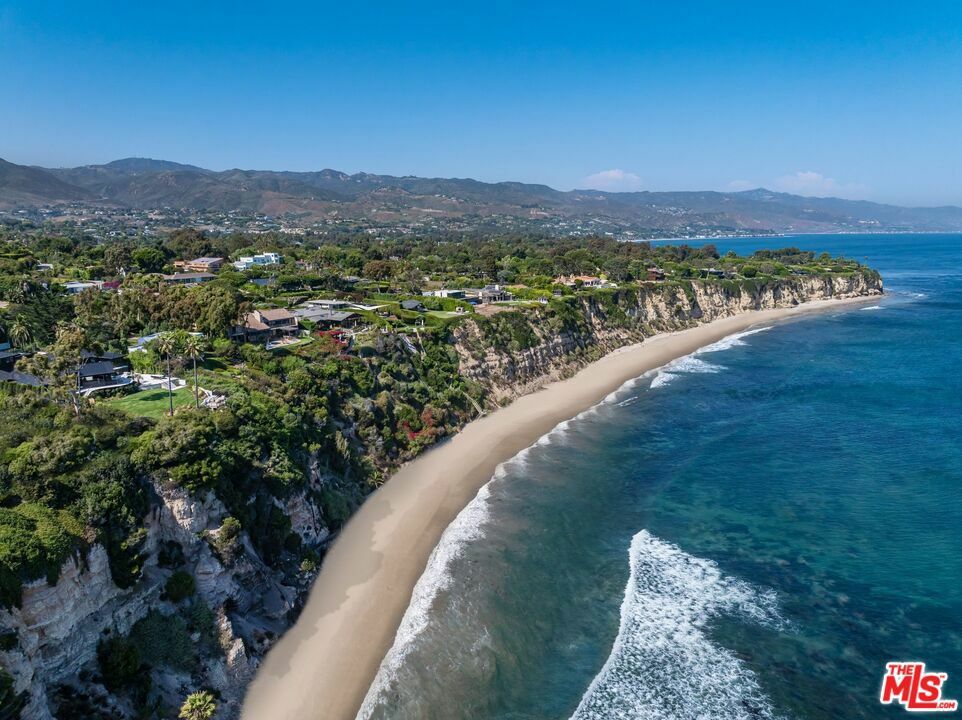 Property Photo: 29130 Cliffside Drive CA 90265