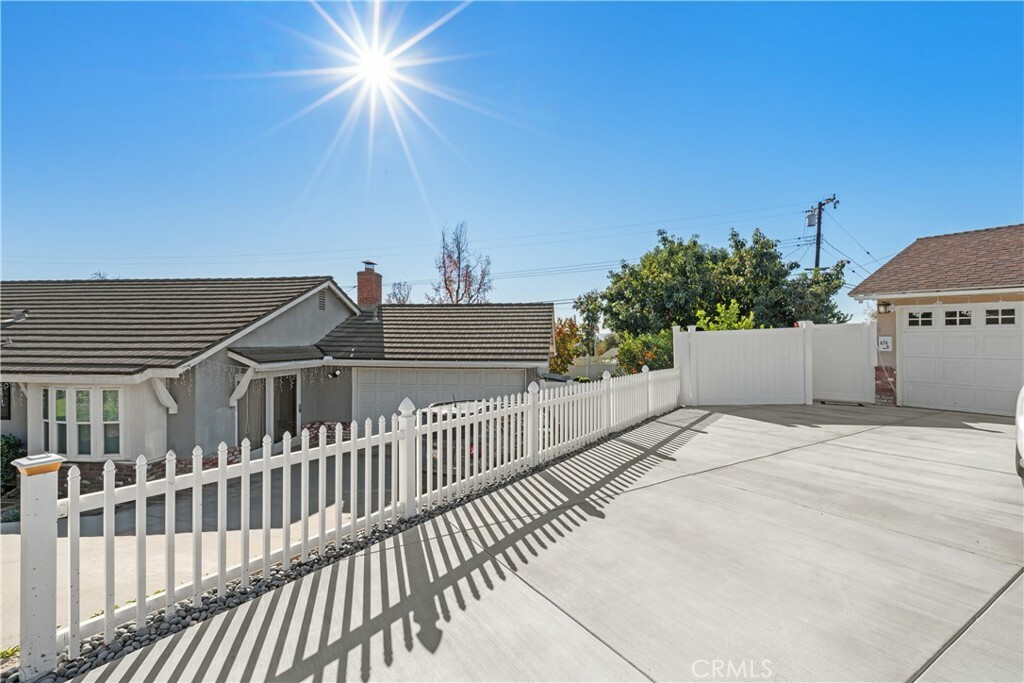 Property Photo:  626 W Comstock Avenue B  CA 91741 