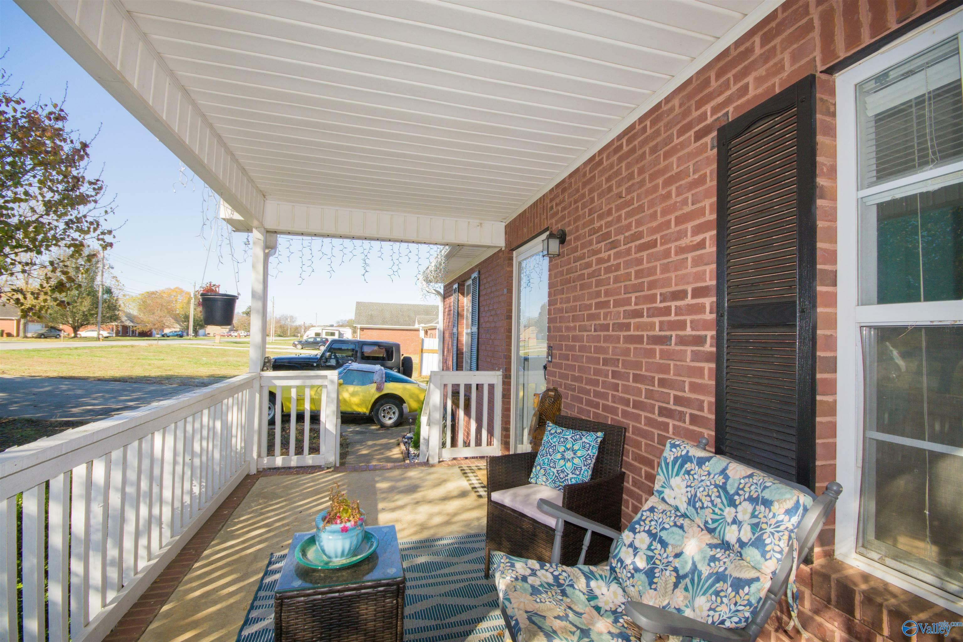 Property Photo:  3357 Maysville Road  AL 35811 