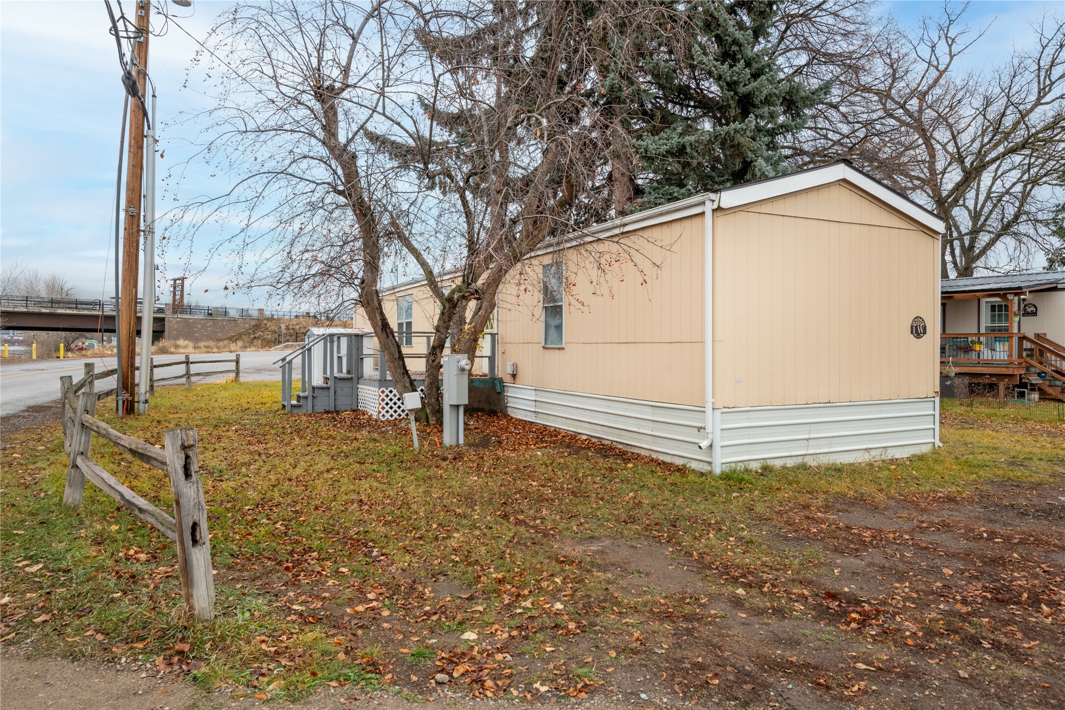 Property Photo:  1509 River Road 1W  MT 59801 