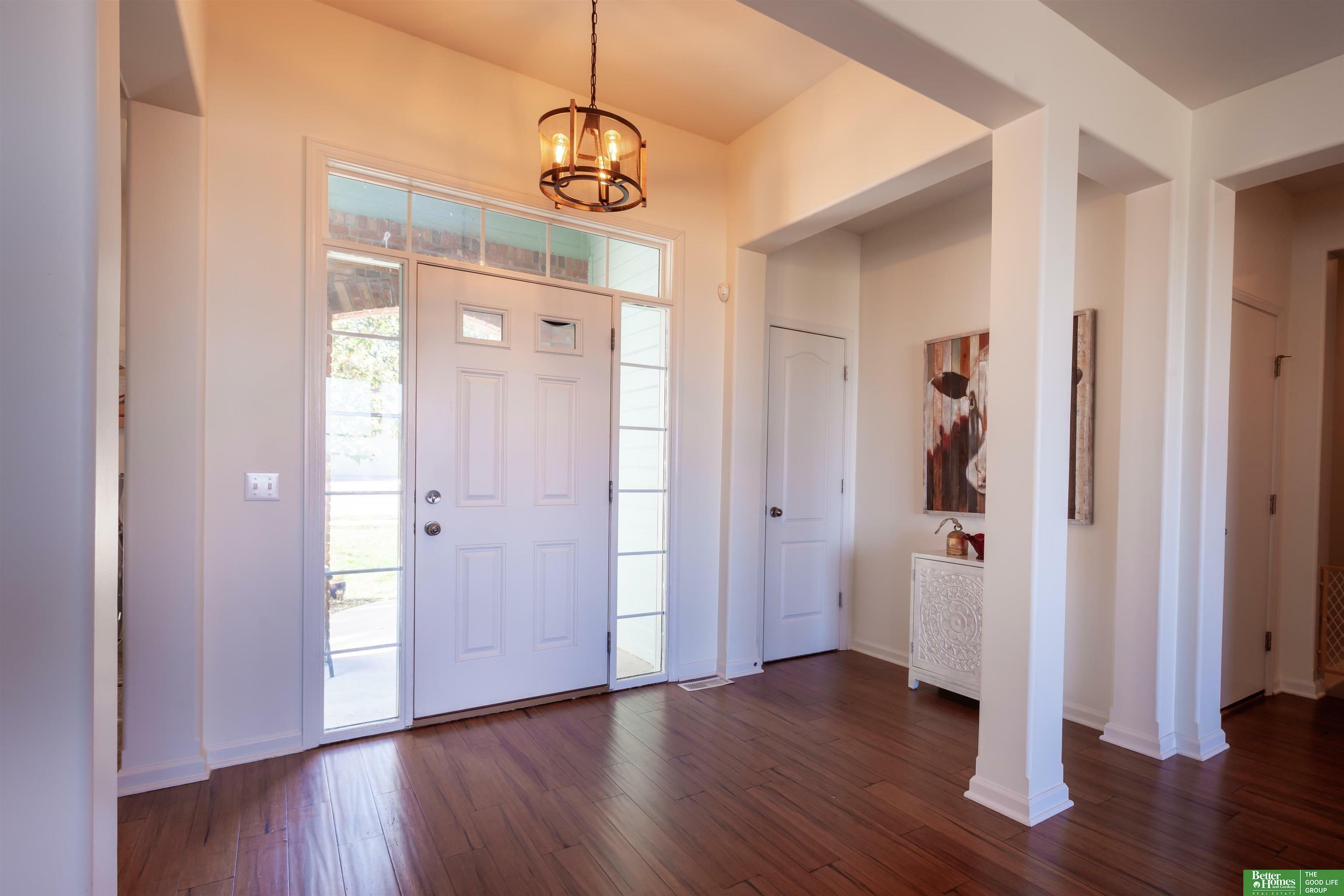 Property Photo: 4606 Edgerton Drive NE 68133