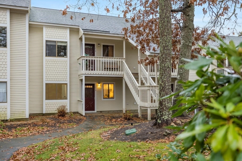 Property Photo:  216 Eaton Ln 216  MA 02631 
