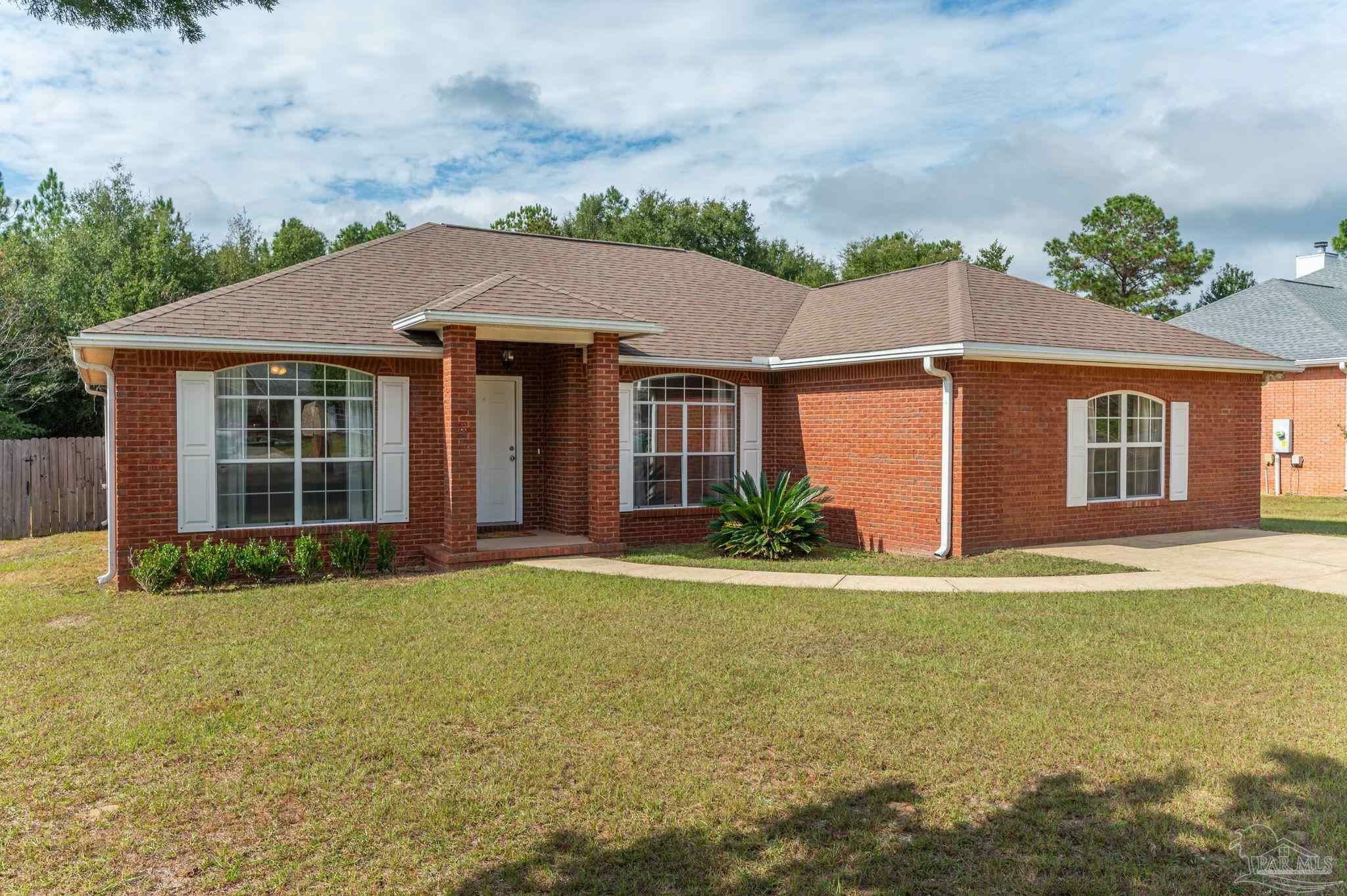 Property Photo:  5834 Antler Ct  FL 32536 