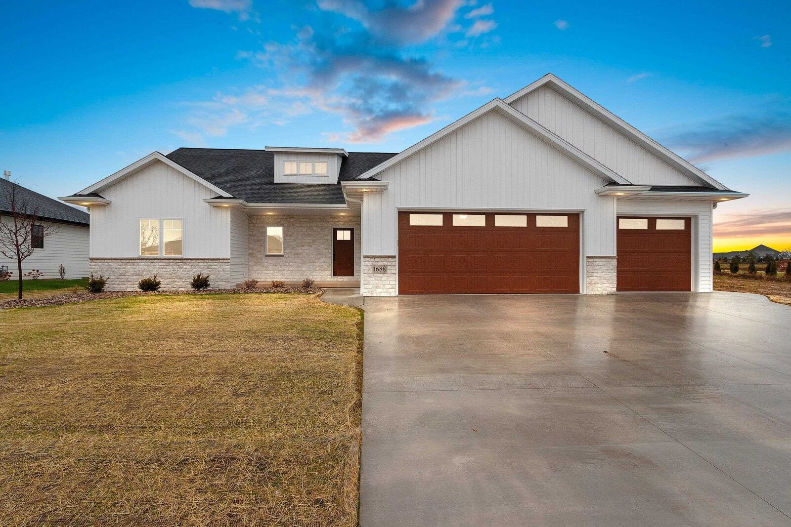 Property Photo: 1688 Sweetbriar Way WI 54311