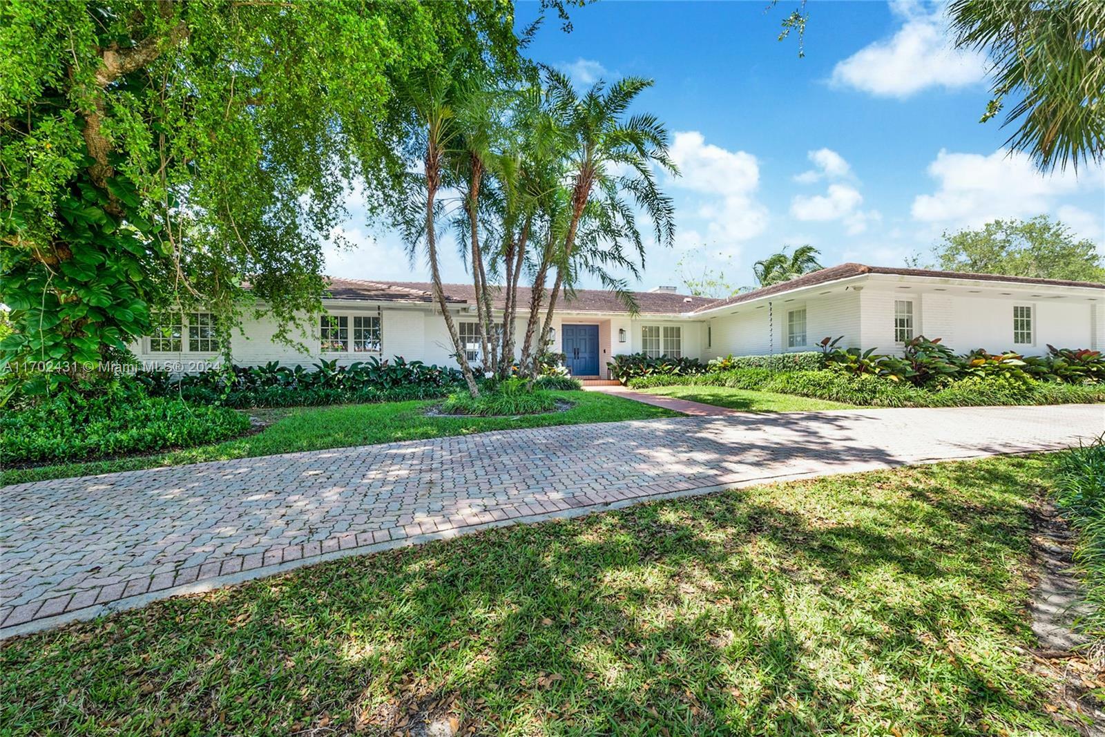 Property Photo:  610 Marquesa Dr  FL 33156 