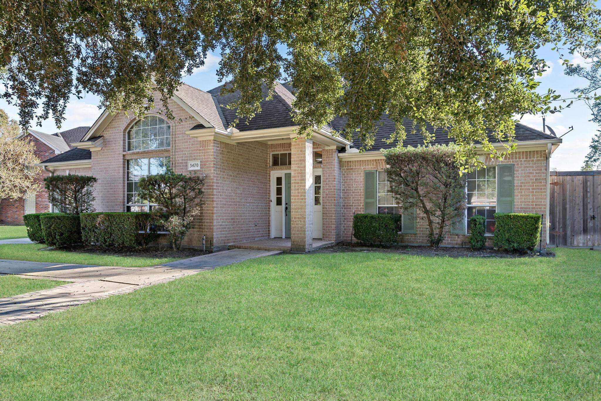 Property Photo:  3470 Briar Way Dr.  TX 77706-7300 