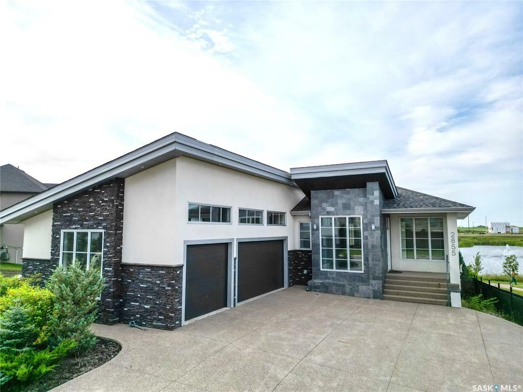 Property Photo:  2855 Lakeview Drive  SK S6W 0A4 