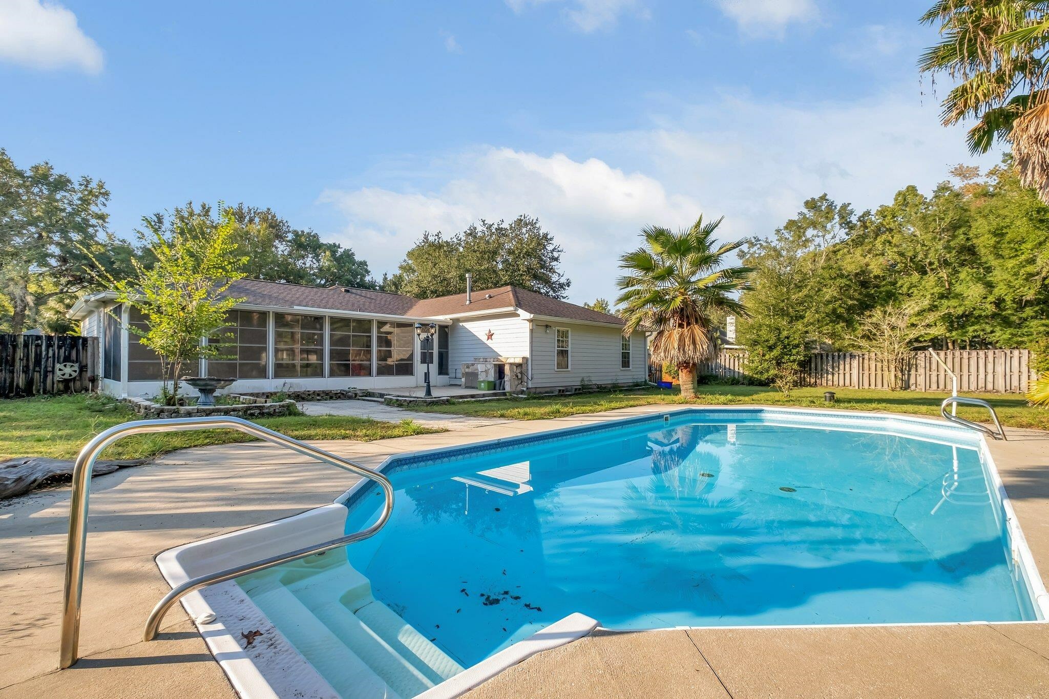 Property Photo:  60 Hummingbird Lane  FL 32327 