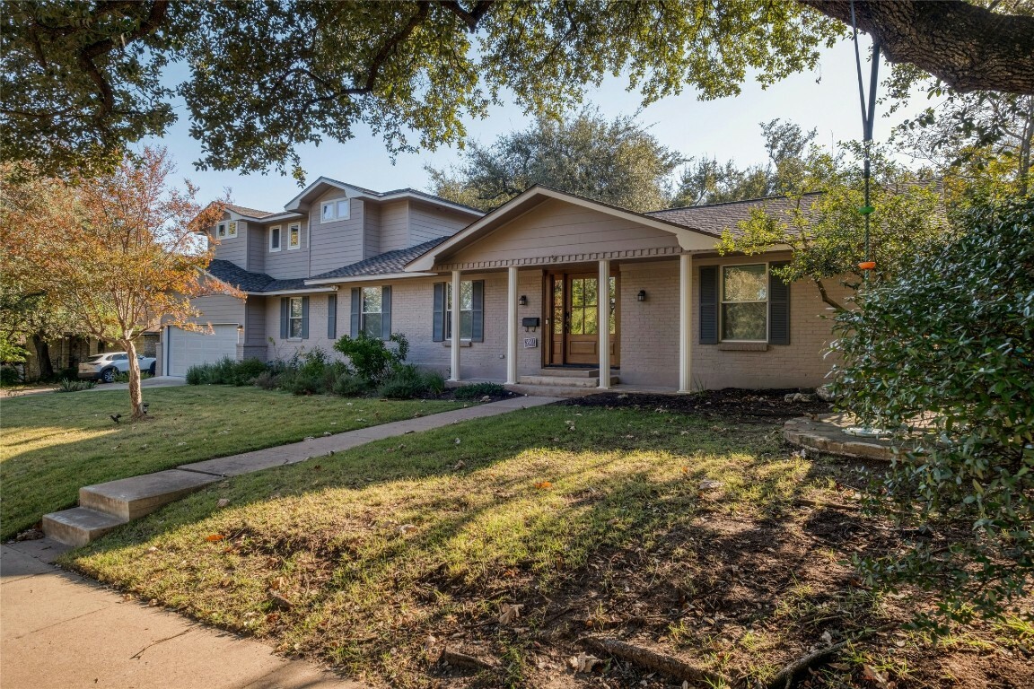 Property Photo:  3927 Knollwood Drive  TX 78731 