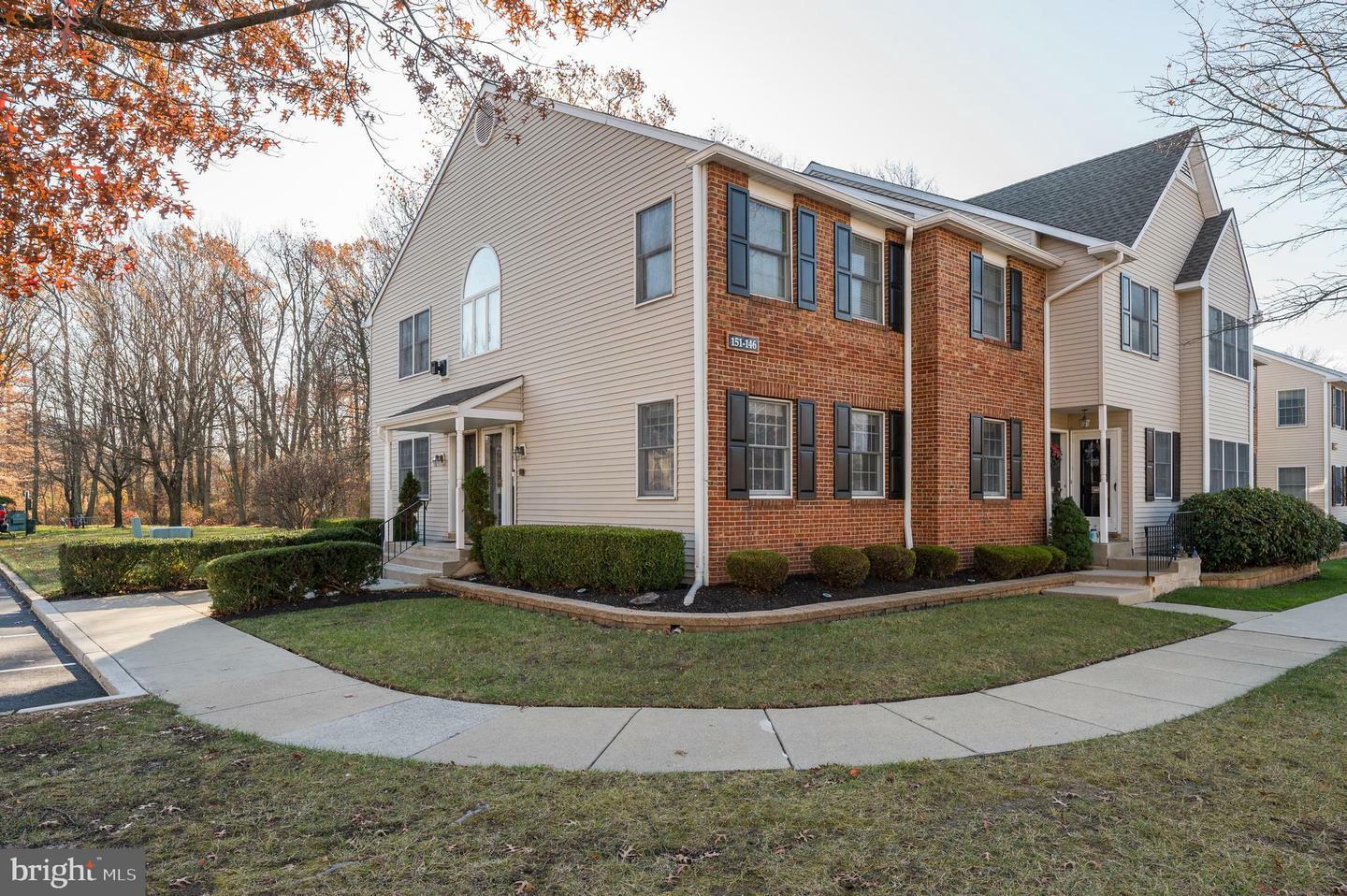 Property Photo:  150 Chalkboard Court  NJ 08057 