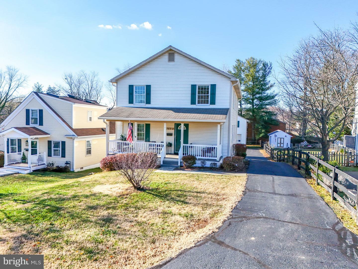 Property Photo:  703 Wirt Street A SW  VA 20175 