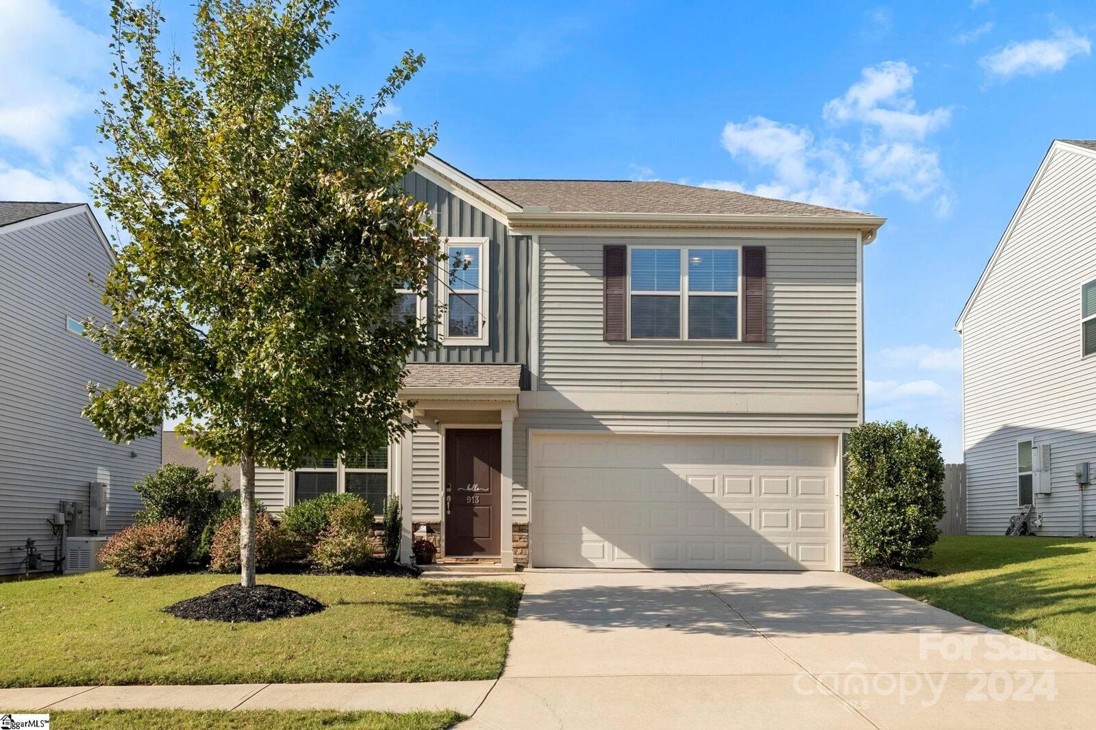 Property Photo:  913 Knoll Ridge Way  SC 29349 