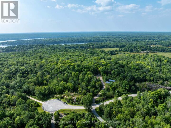 Property Photo:  572 Oak Bluffs Road  ON K0H 2B9 