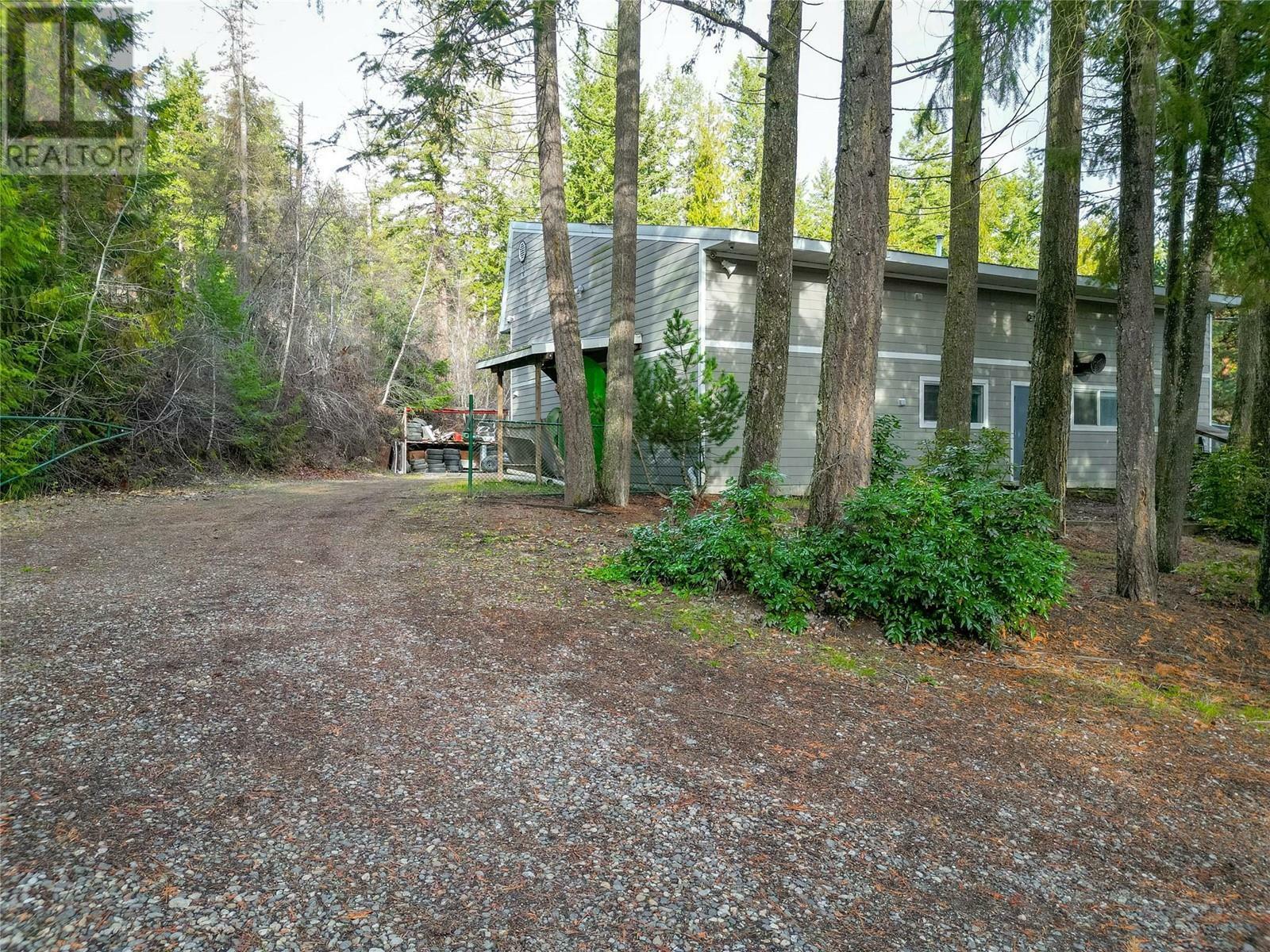 Property Photo:  4841 1 Avenue Southwest  BC V1E 2Y9 