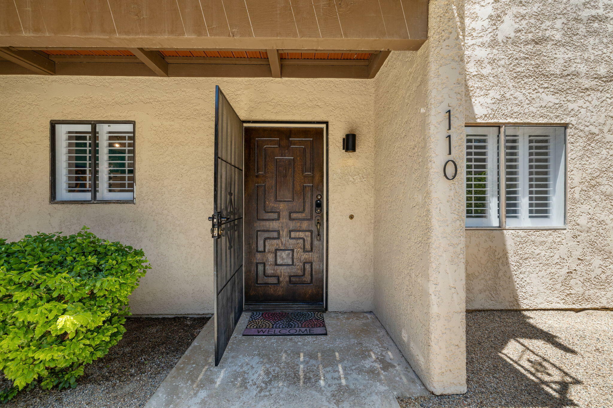 Property Photo:  310 E San Jose Road 110  CA 92264 