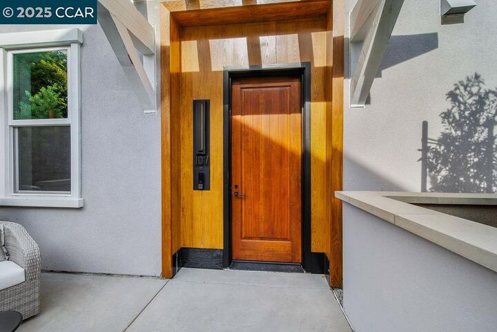 Property Photo: 600 Hartz Ave 107 CA 94526