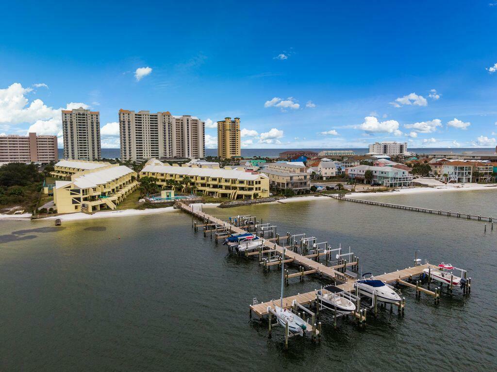 Property Photo:  8520 Gulf Boulevard # Ut-32  FL 32566 