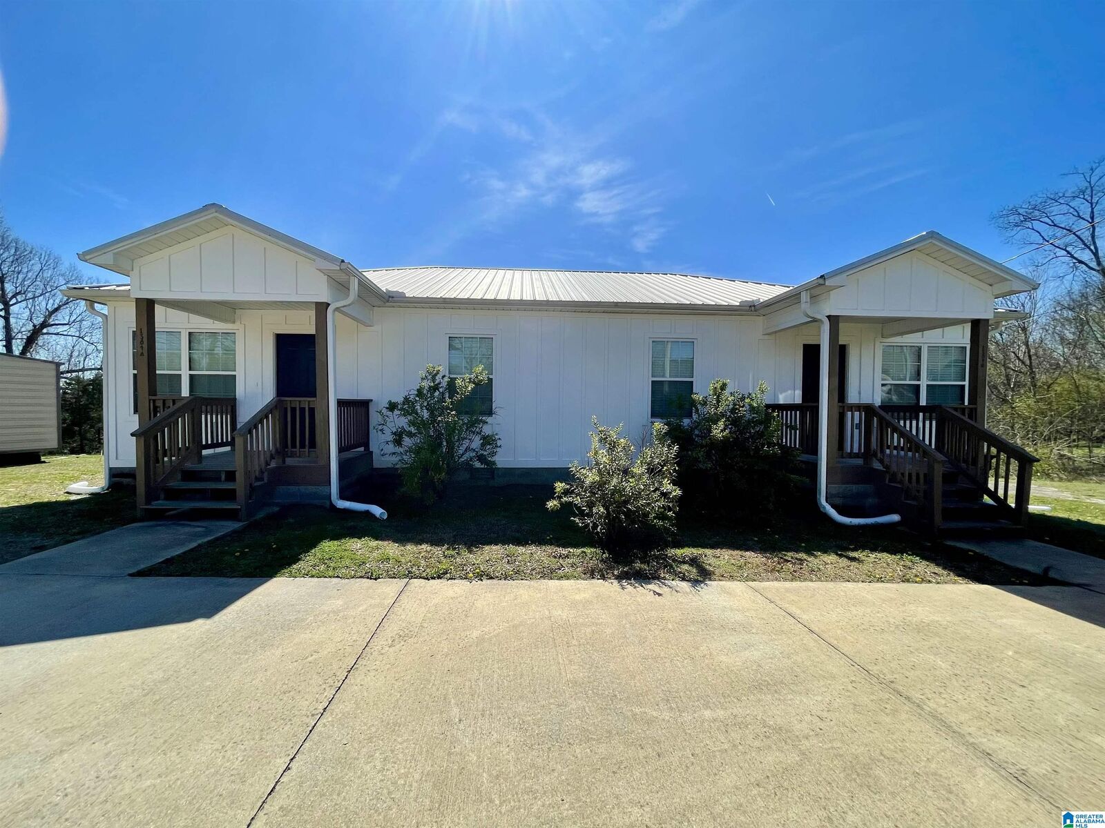 Property Photo: 1304 3rd Street AL 35055