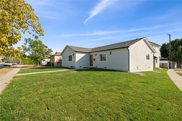 Property Photo: 12340 Lull Street CA 91605