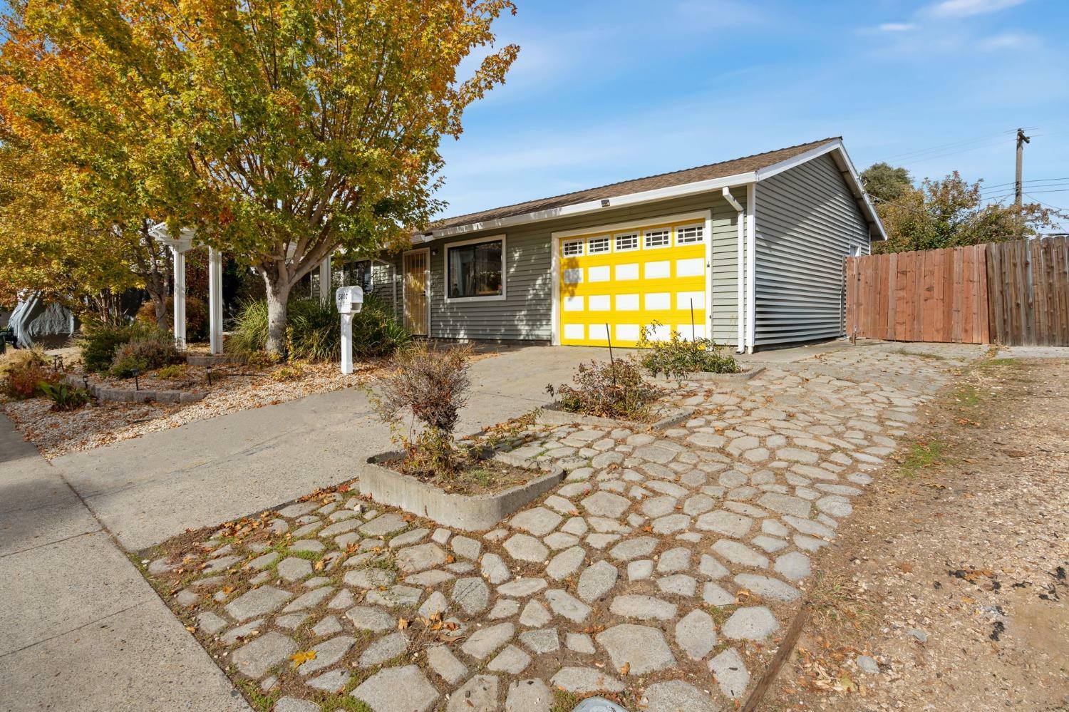 Property Photo:  8607 Napier Way  CA 95828 