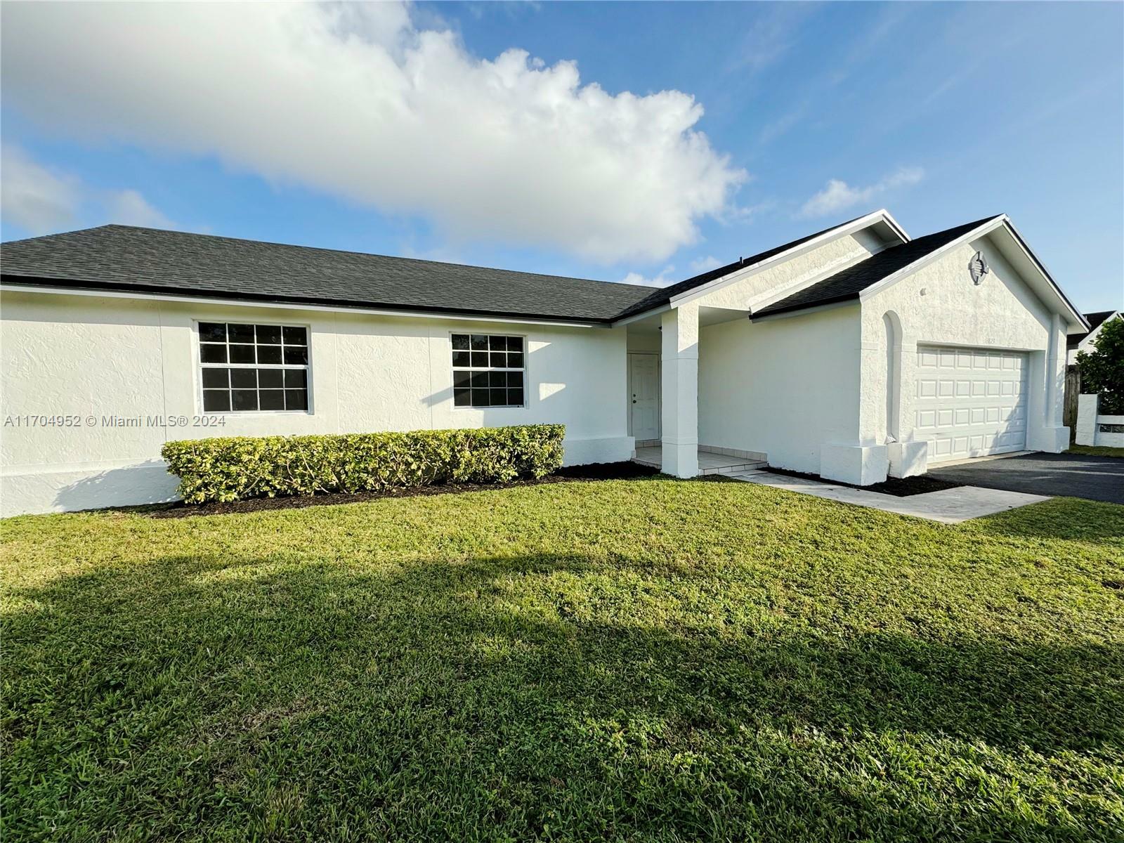 Property Photo:  13823 SW 285th St  FL 33033 