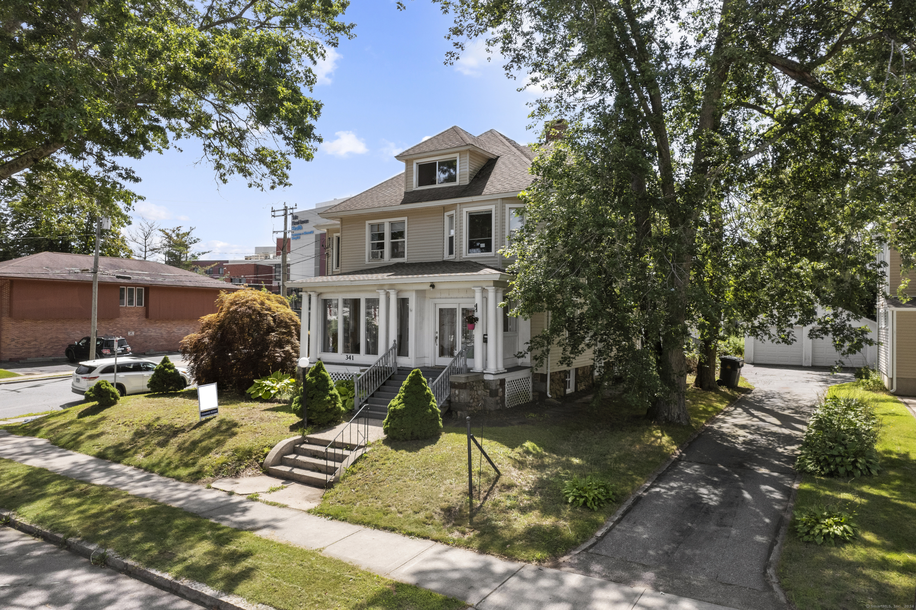 Property Photo:  341 Montauk Avenue  CT 06320 