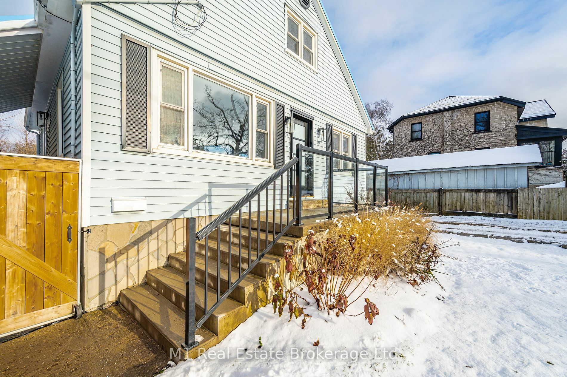 Property Photo:  155 Princess St  ON N0B 1S0 