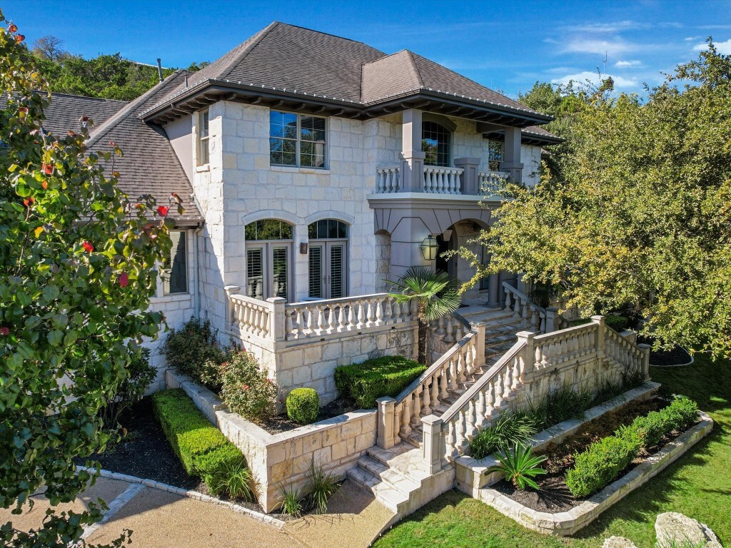 Property Photo:  3001 Pescadero Cove  TX 78746 