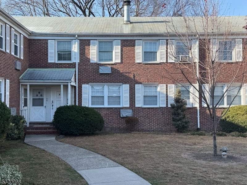 Property Photo:  445 Morris Ave, Unit 8D  NJ 07081 