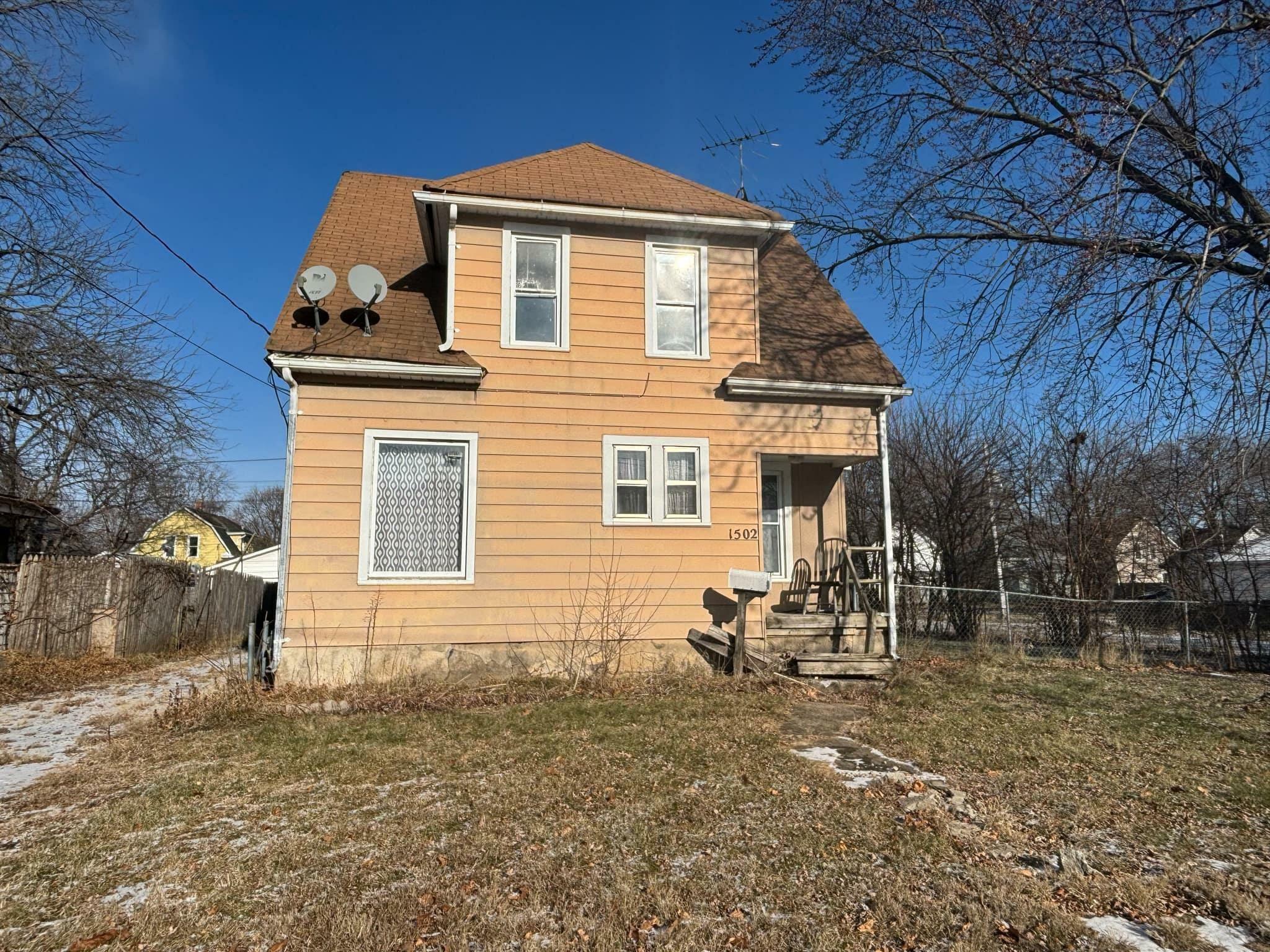 Property Photo:  1502 W 2nd Street  IA 50701 